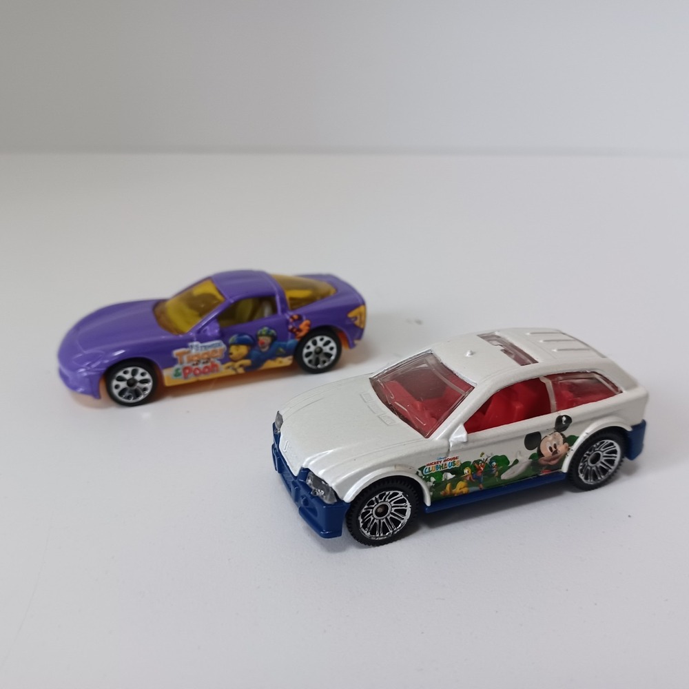 LOT‎ of 2 Mattel Matchbox Tigger Pooh Mickey Mouse Corvette & Police Car